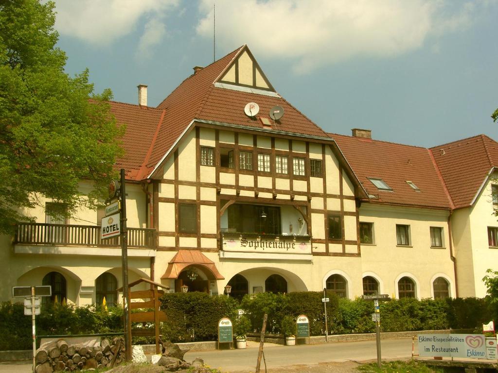 Hotel-Restaurant-Cafe Sophienalpe Виена Екстериор снимка