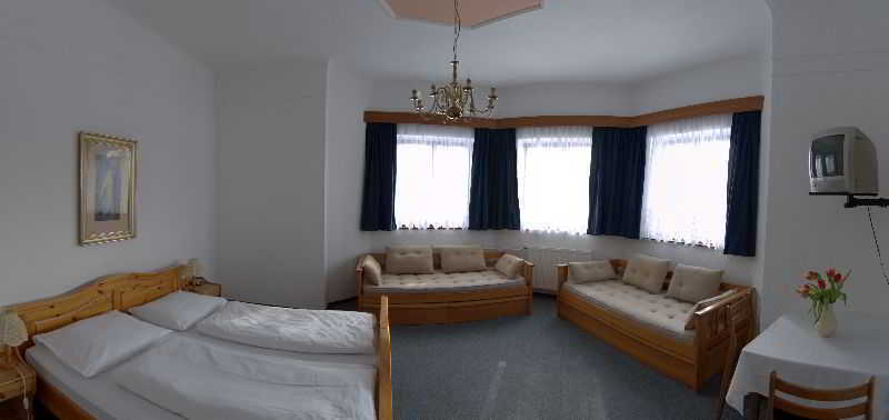 Hotel-Restaurant-Cafe Sophienalpe Виена Екстериор снимка